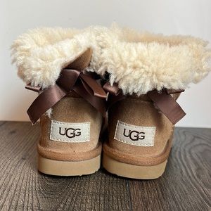 Ugg Bow Boots